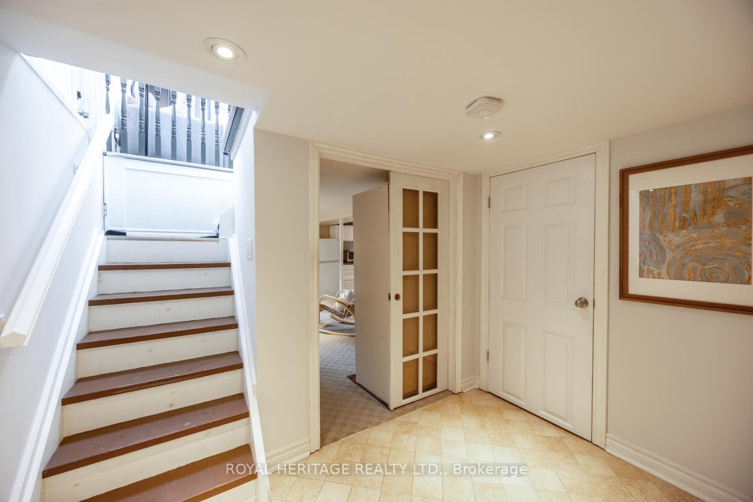 717 Fairview Avenue photo 26
