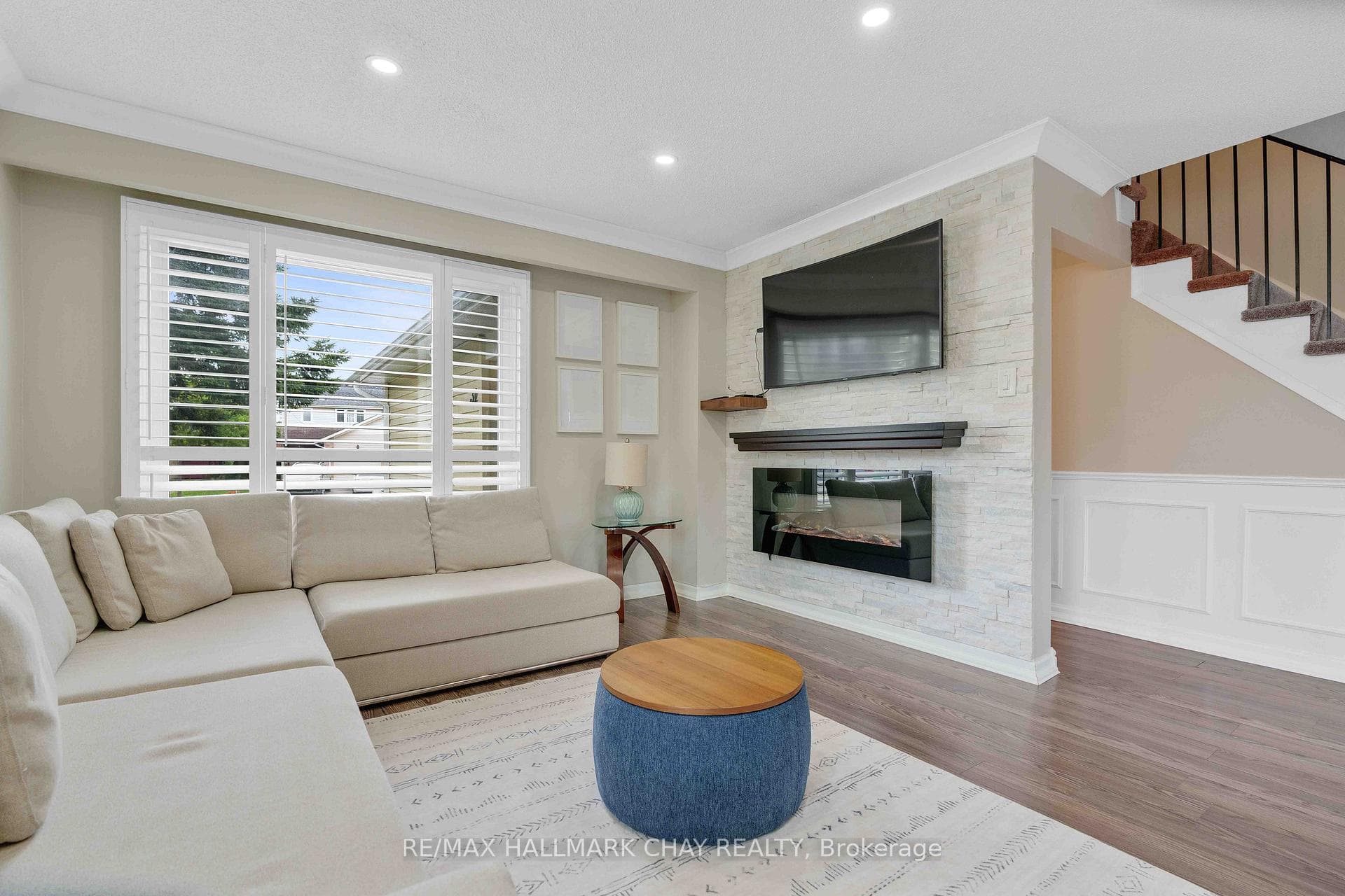 31 Sparklett Crescent photo 9
