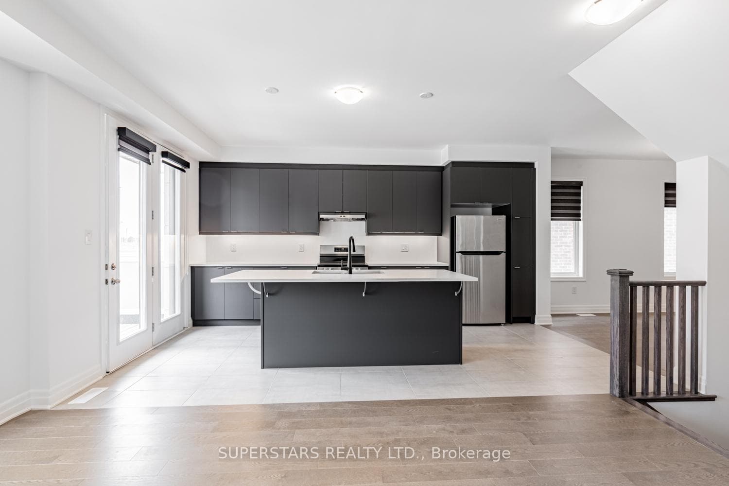 19 Avani Avenue photo 9