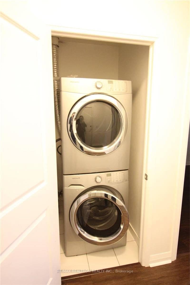 55 ONEIDA Crescent Unit 101 photo 8