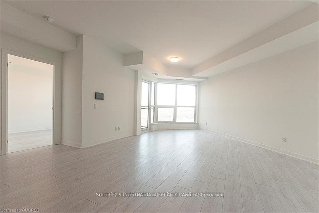 405 DUNDAS Street Unit 601 photo 4
