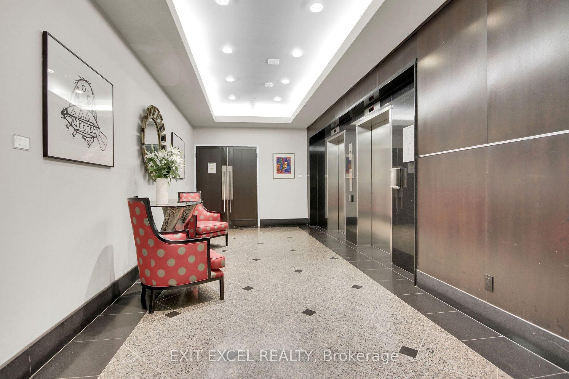 700 Sussex Drive Unit 309 photo 5