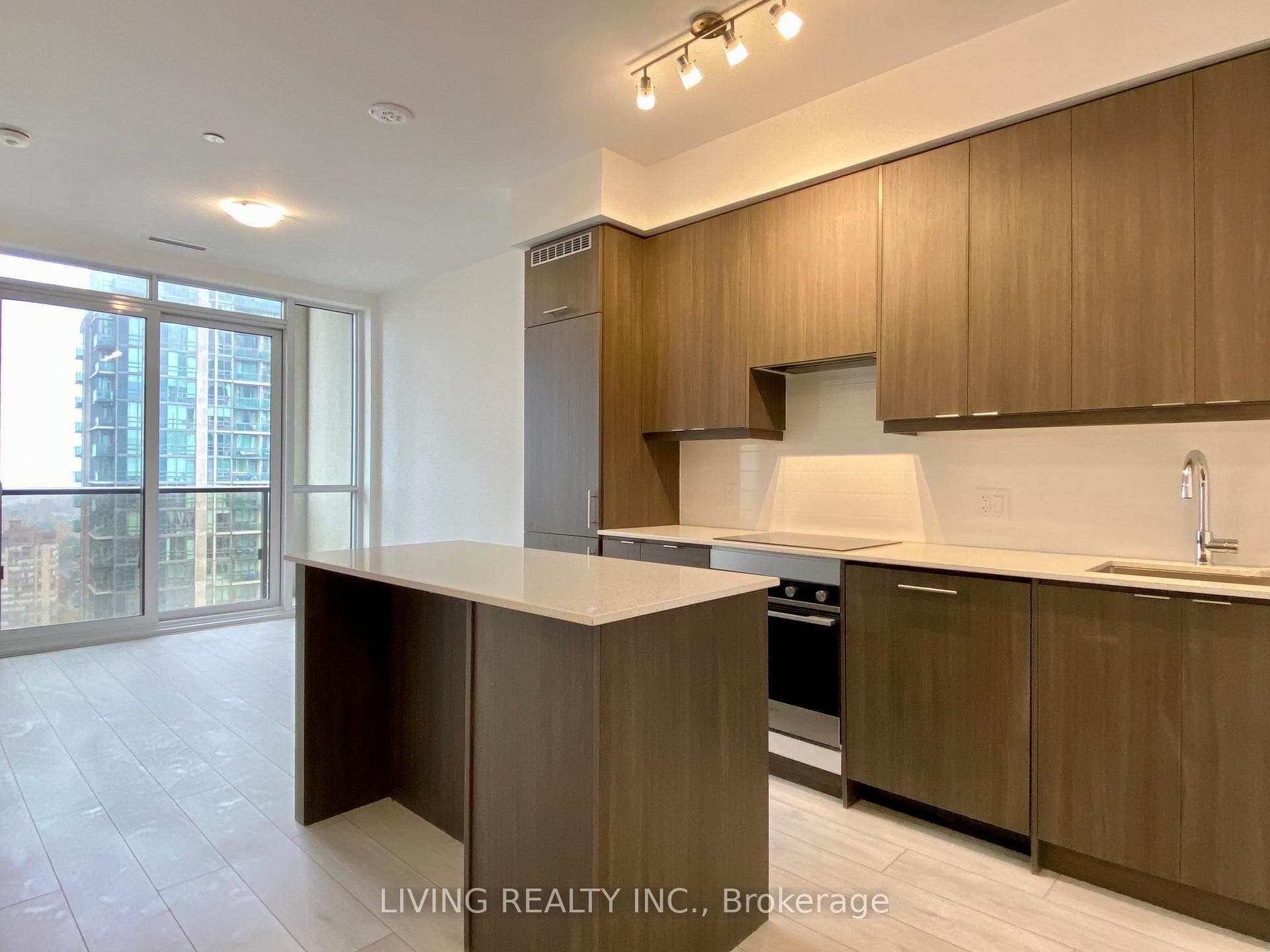 30 Elm Drive Unit 2007 photo 3