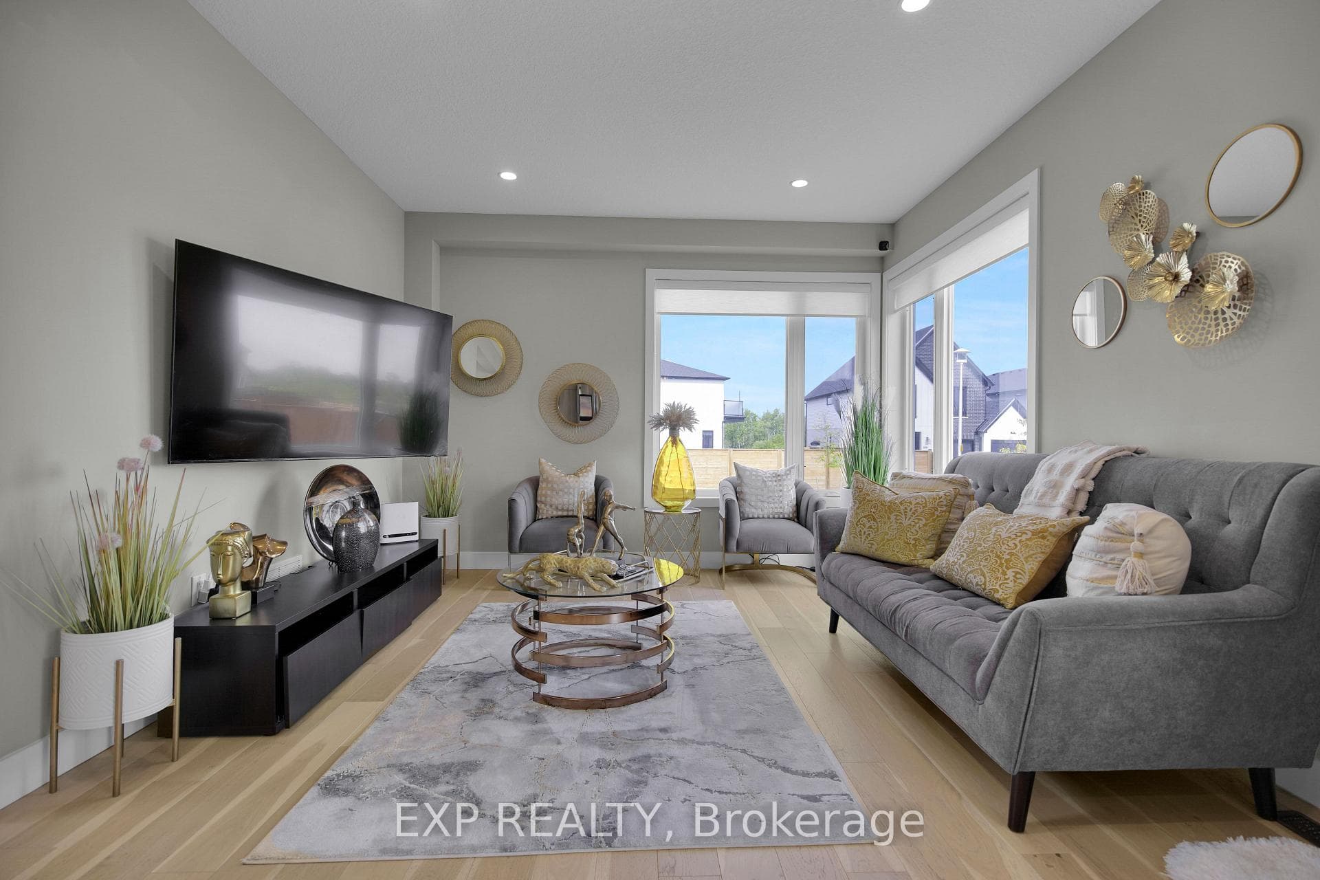 349 Edgevalley Road photo 7