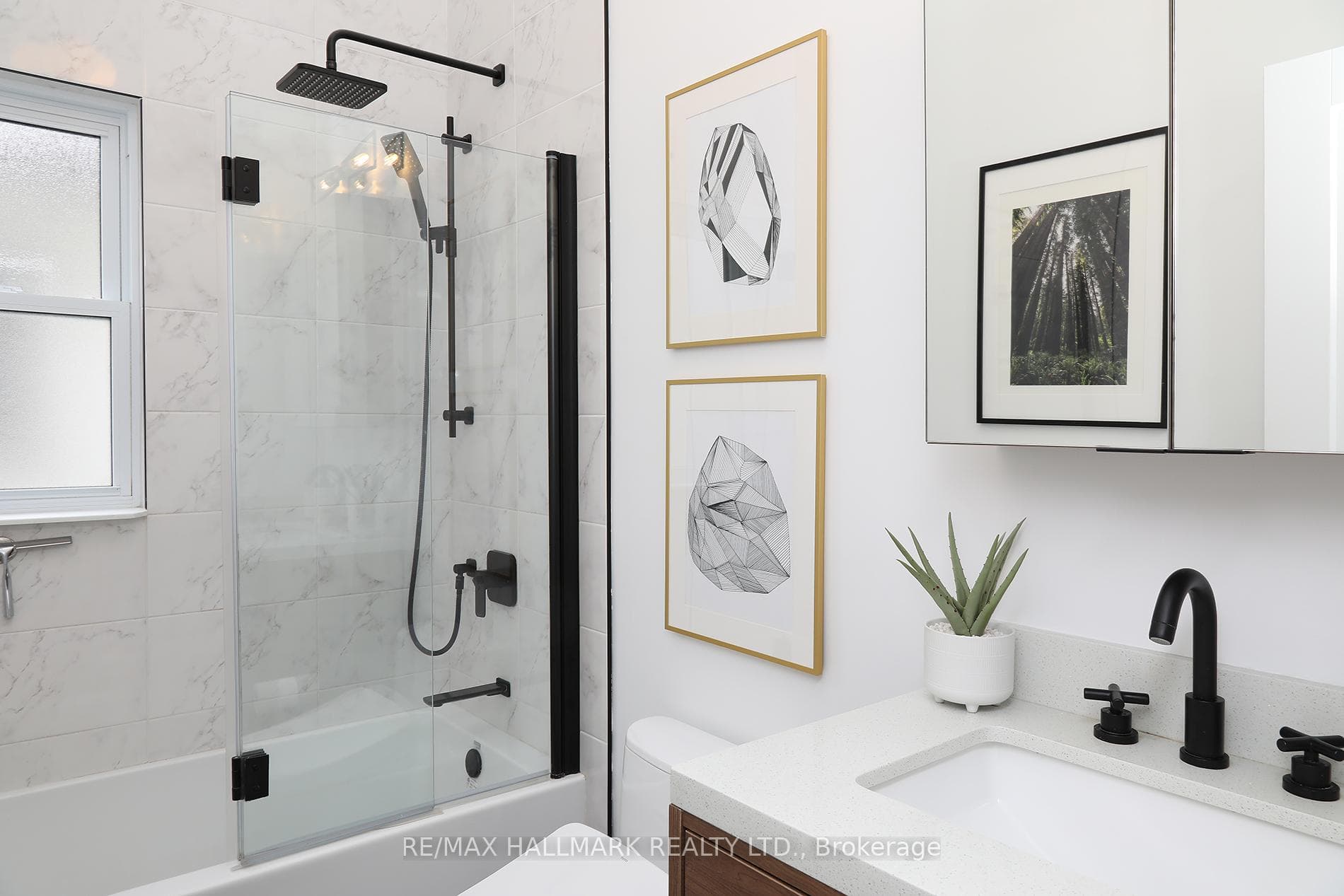 339 Scarborough Road photo 32