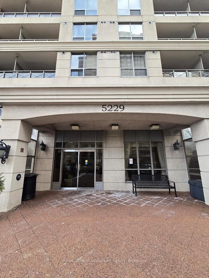 5229 Dundas Street Unit 1610 photo 2