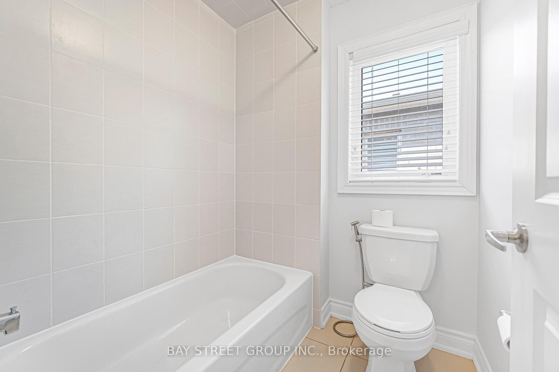 60 Mohandas Drive photo 35