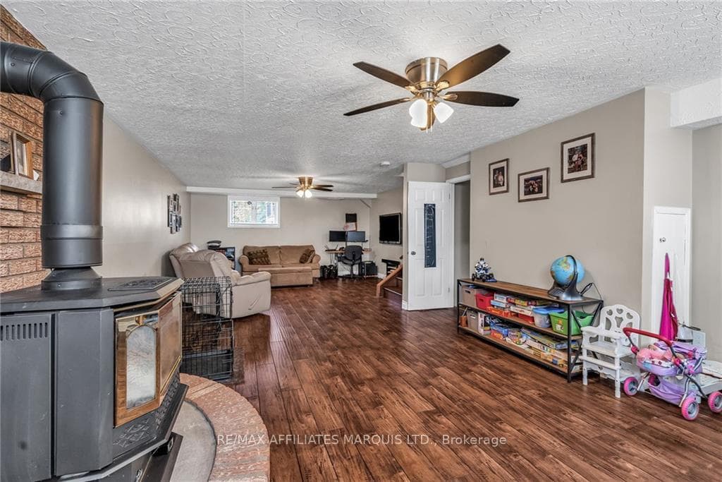 4752 AVONMORE Road photo 15
