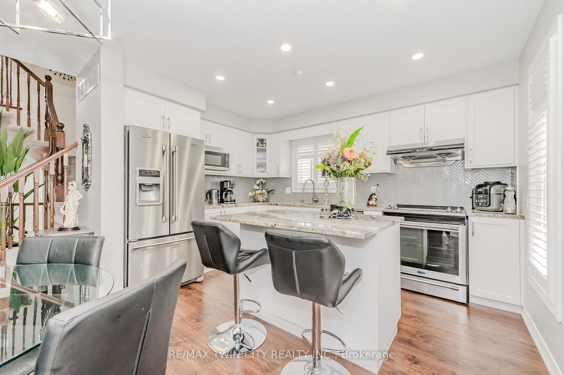 37 Albert Street photo 21