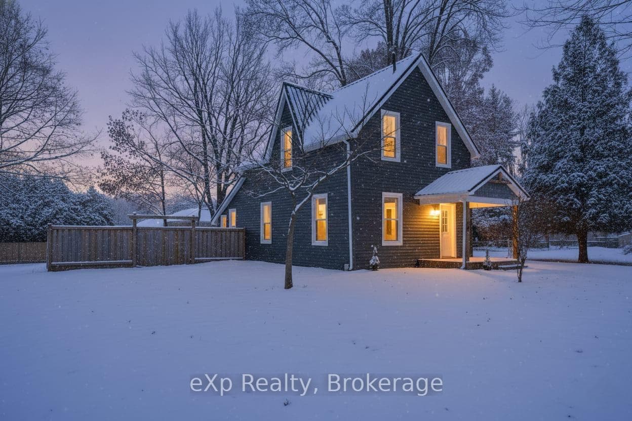 385 Elm Street photo 3