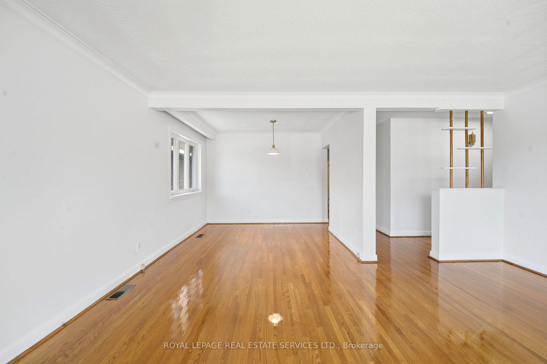 45 Poynter Drive photo 9