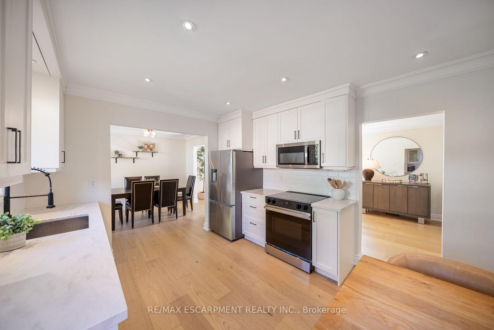 134 Fairwood Place photo 15