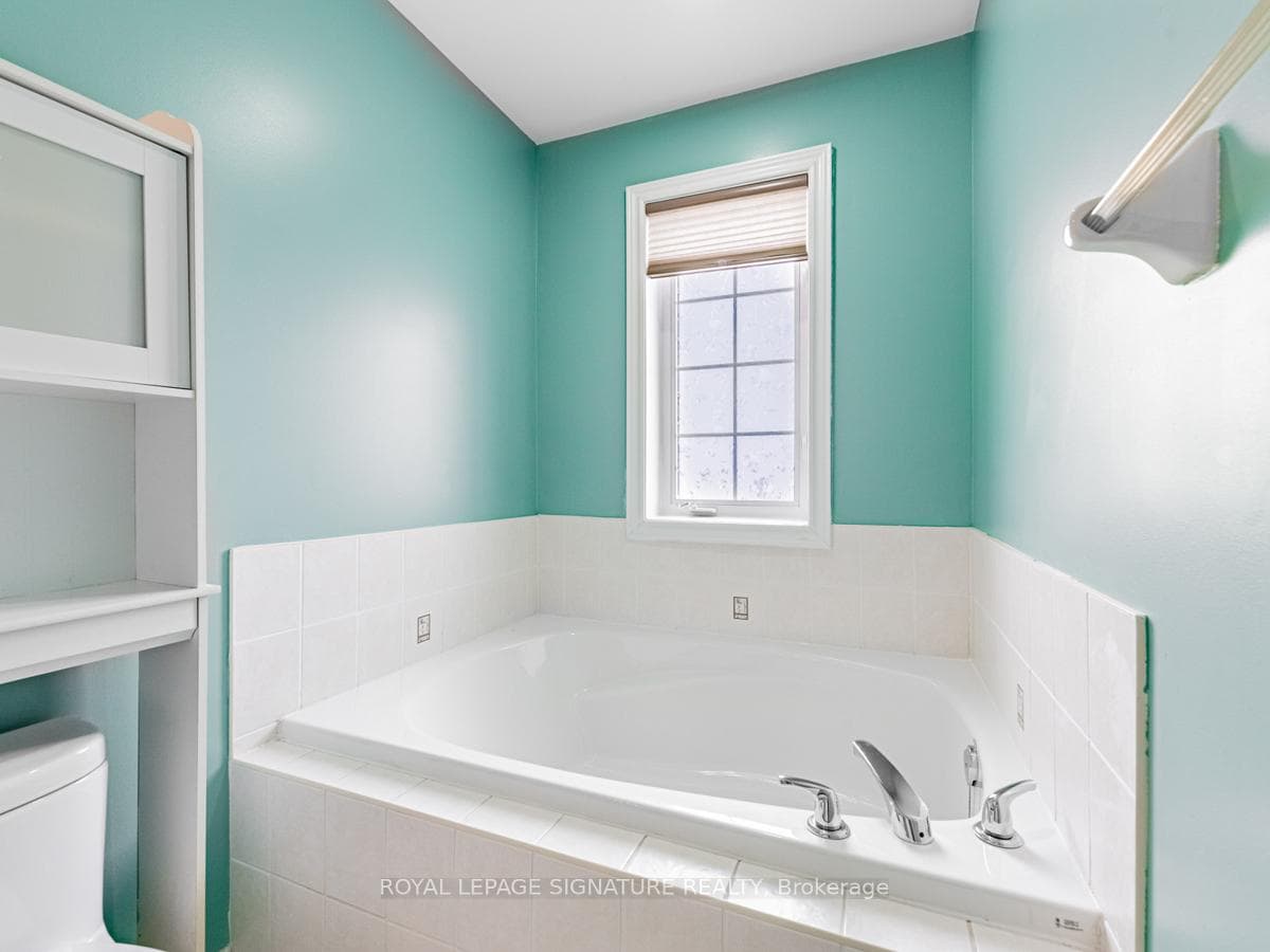 Primary Bedroom Ensuite Soaker Tub