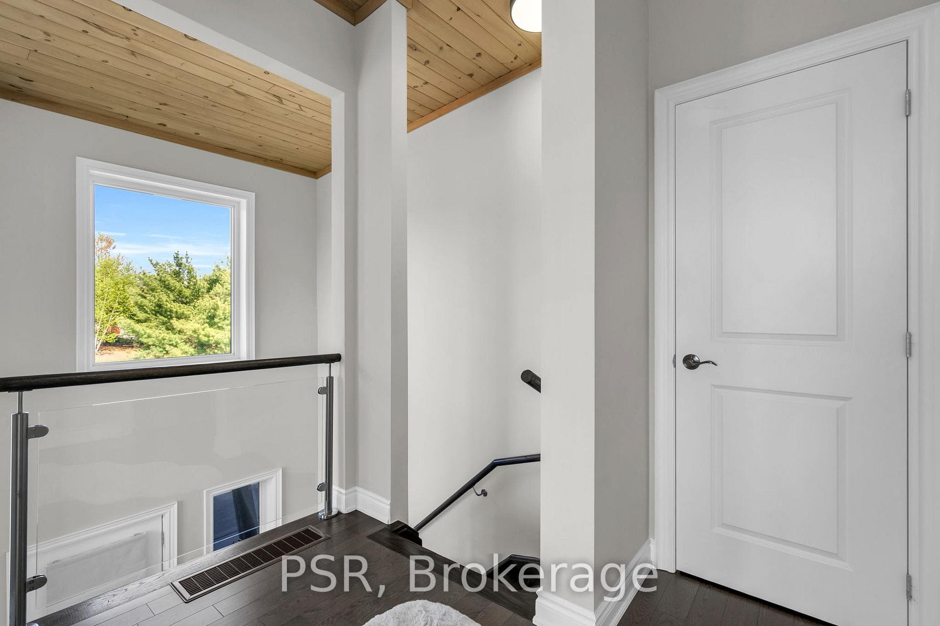 44 Carrick Trail photo 21