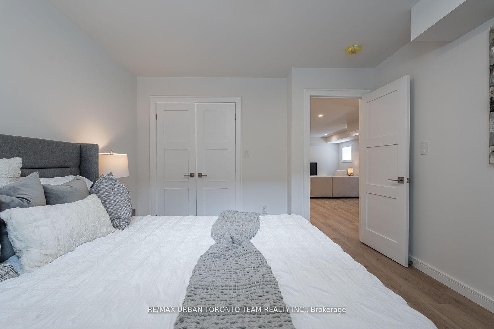 26 Kalmar Avenue photo 33