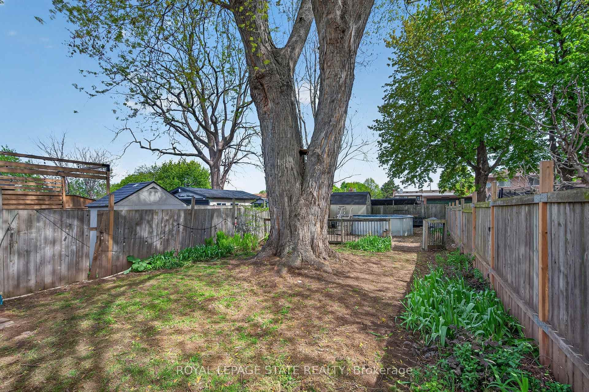 147 Strachan Street photo 25