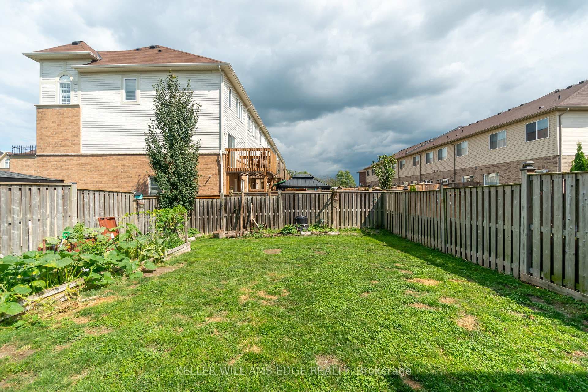 187 Penny Lane photo 30