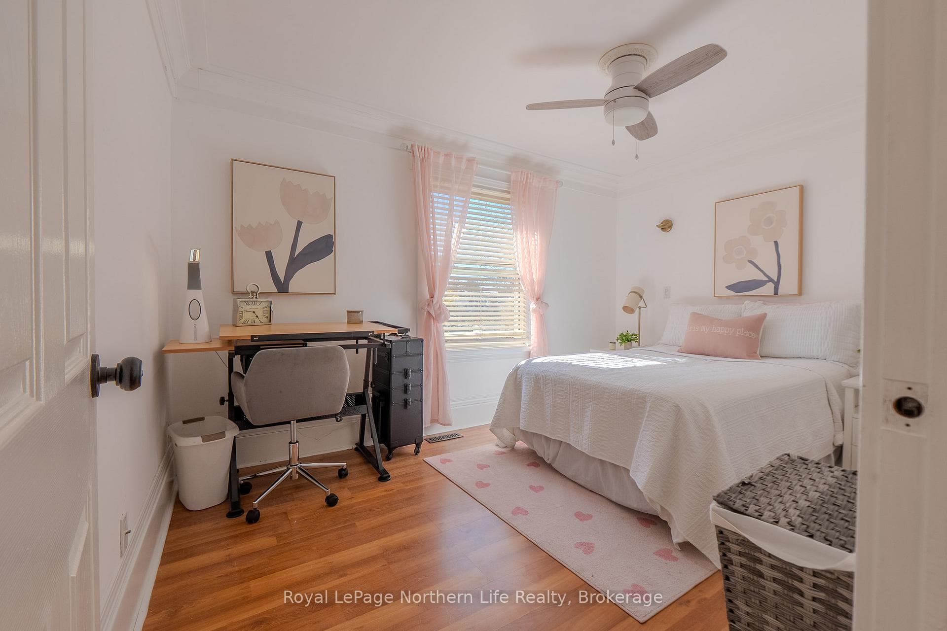 712 Jane Street photo 19