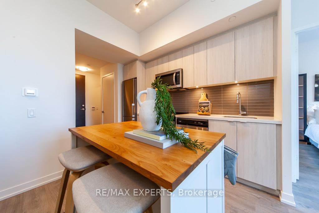 3 Rosewater Street Unit 1805W photo 15