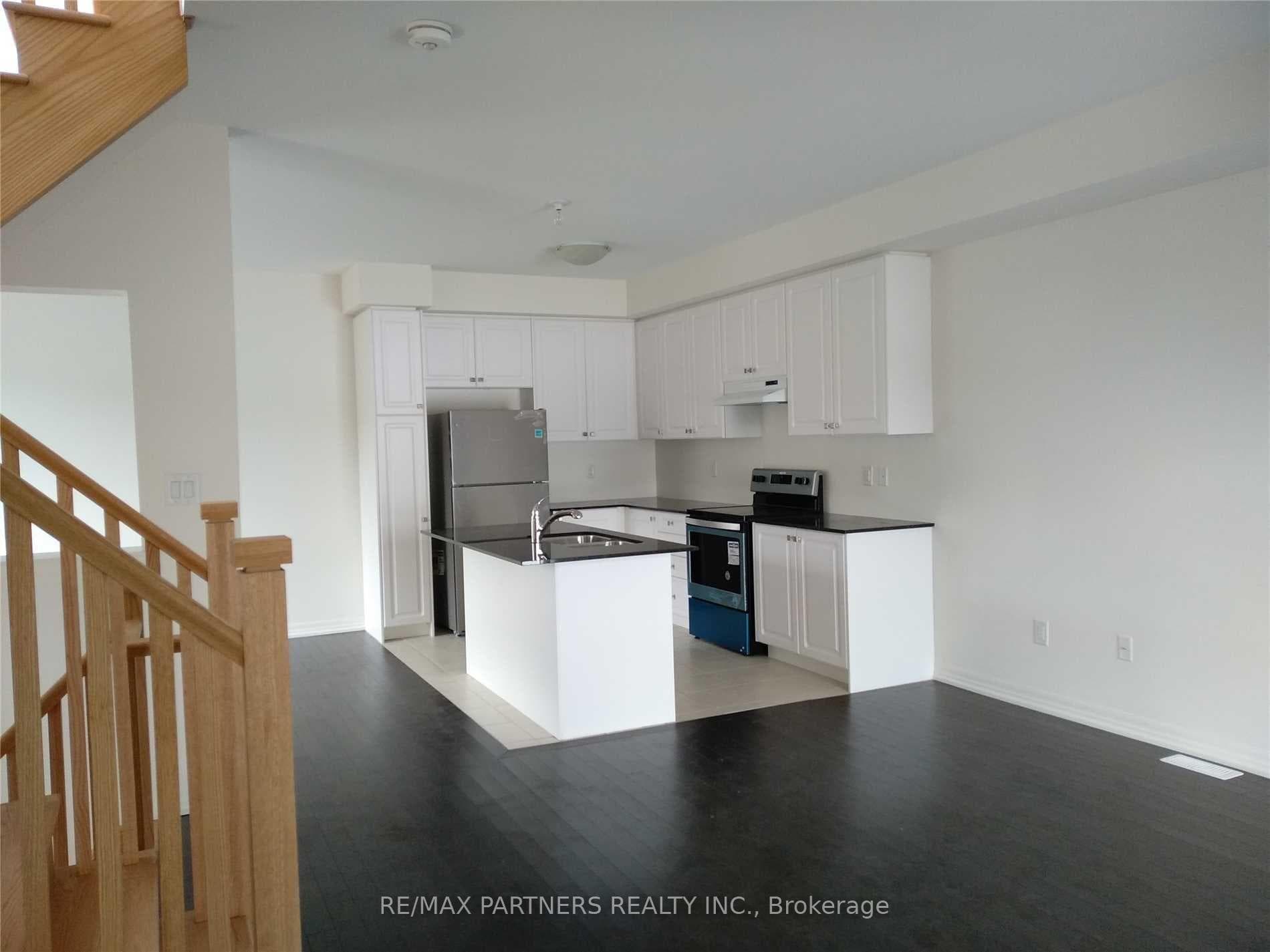 258 Vivant Street photo 7