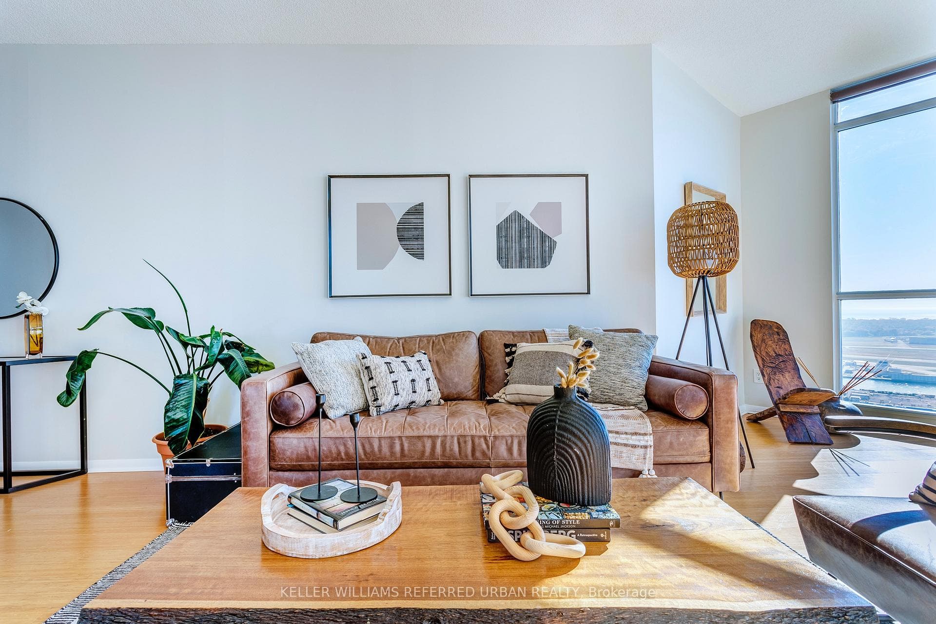 219 Fort York Boulevard Unit 3209 photo 16