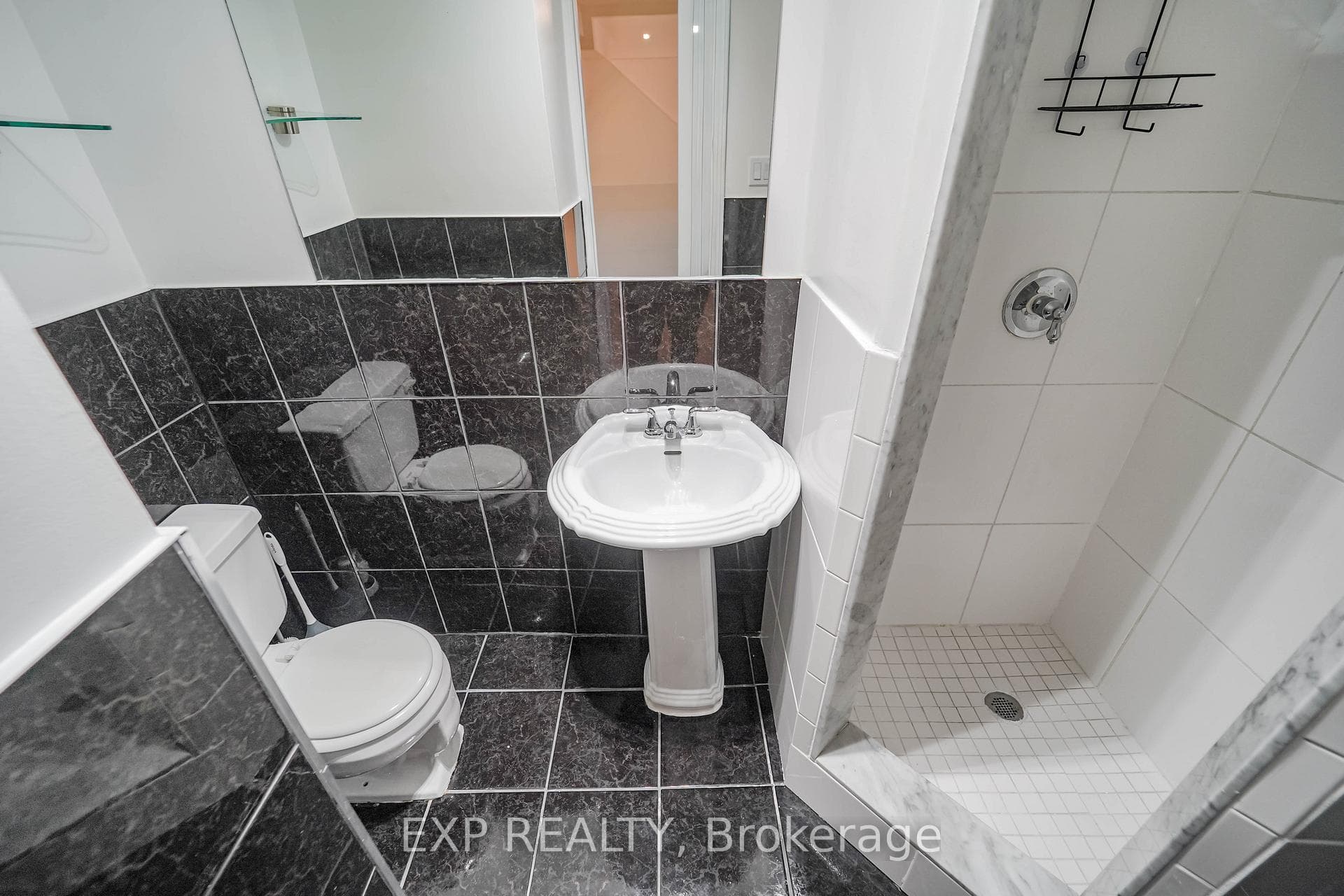 303 Wallace Avenue photo 28