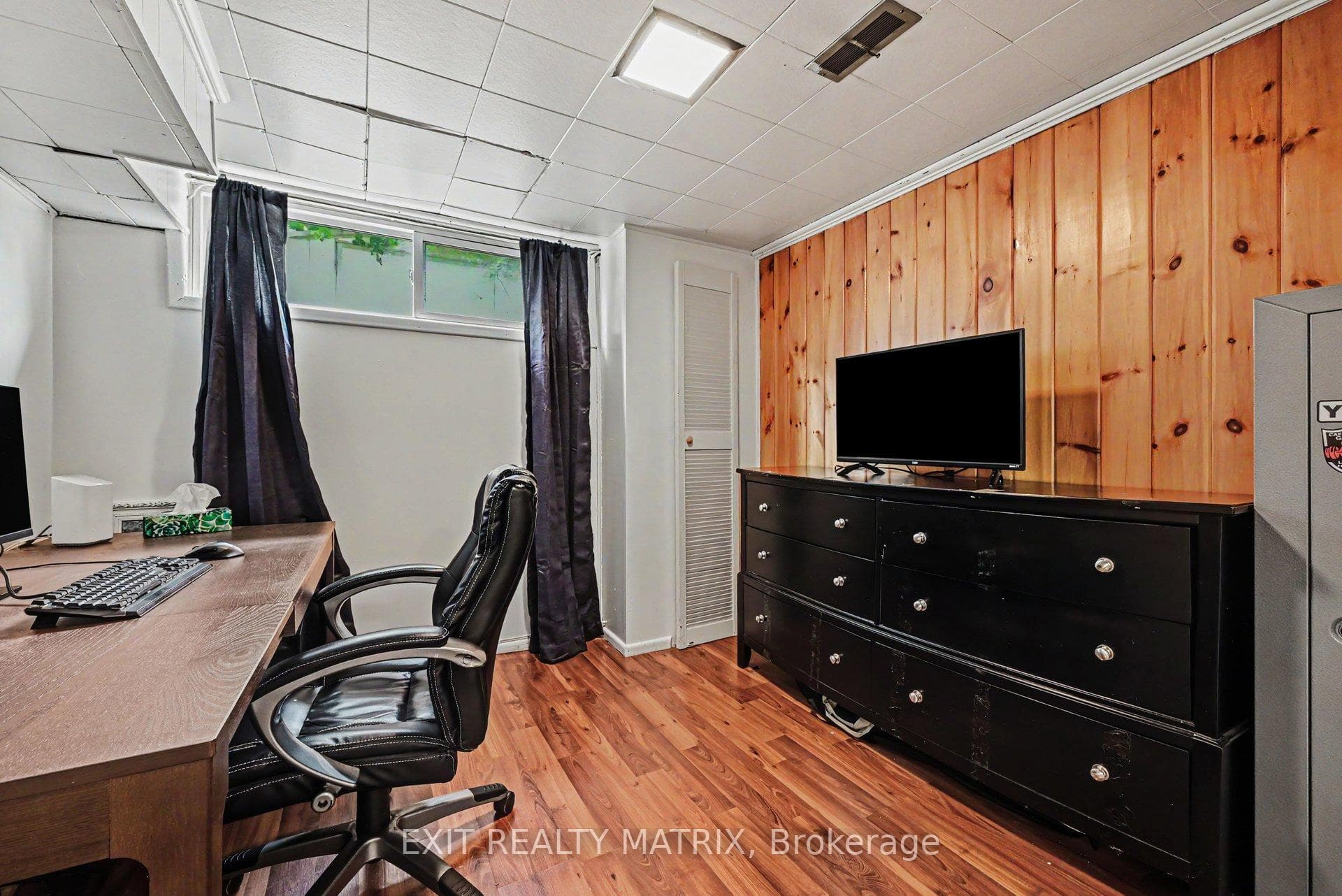 2385 Walkley Road photo 21