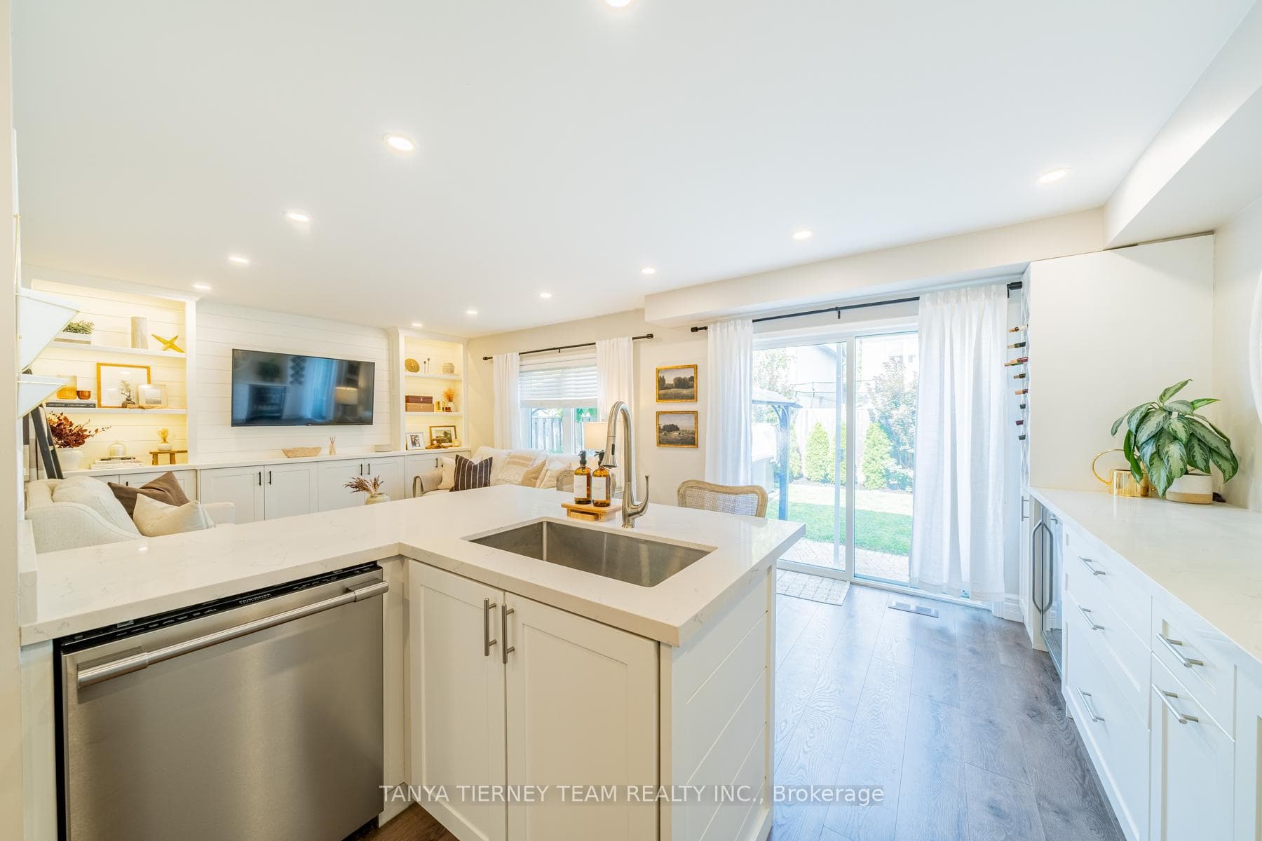 30 Burwell Street photo 14