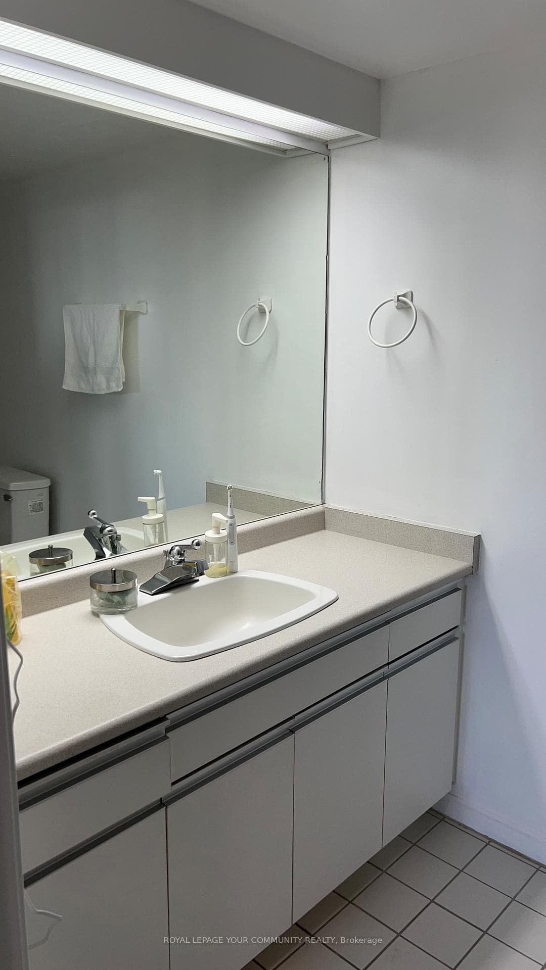 11 Thorncliffe Pk Drive Unit 714 photo 15