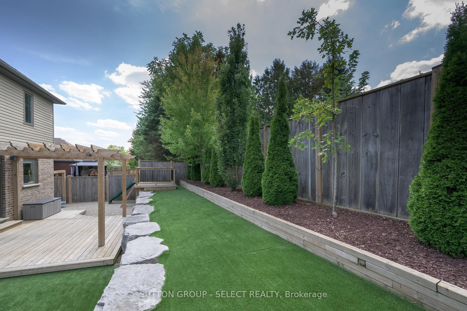 216 Martin Drive photo 5