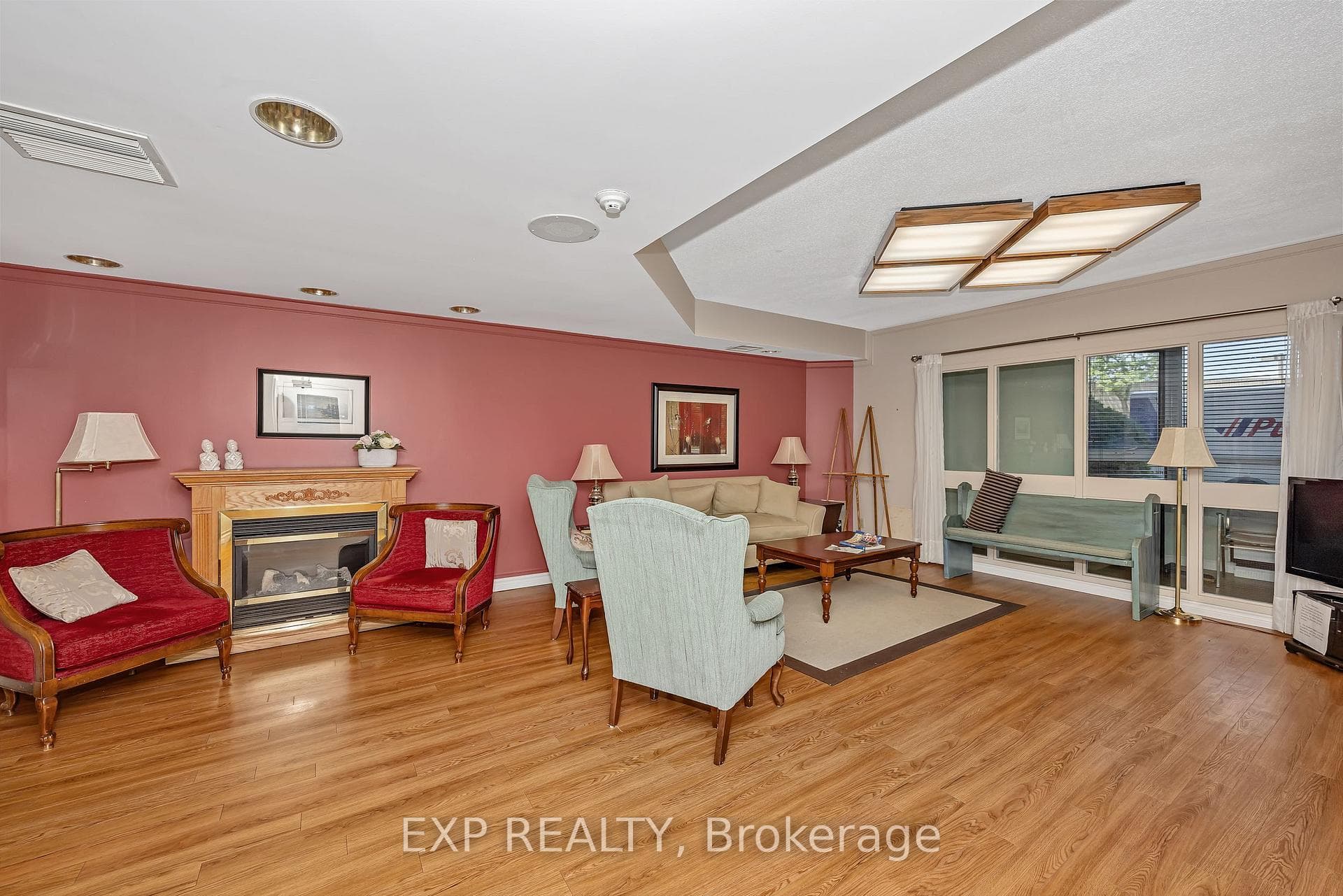 80 Sandcastle Drive Unit 712 photo 27
