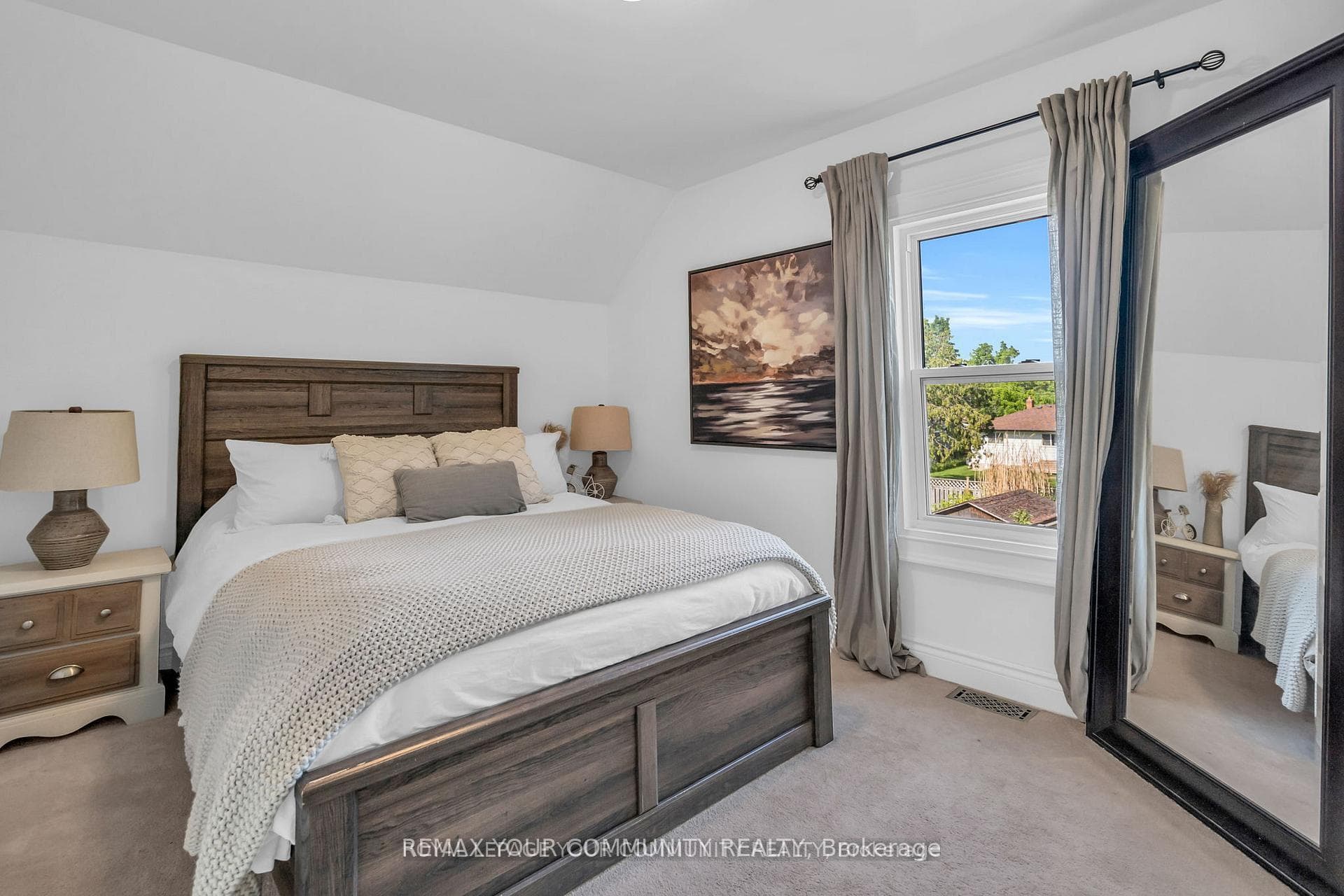 21039 Dalton Road photo 22