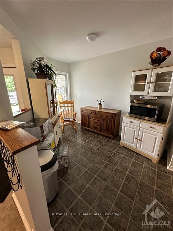 804 MALEY Street photo 5