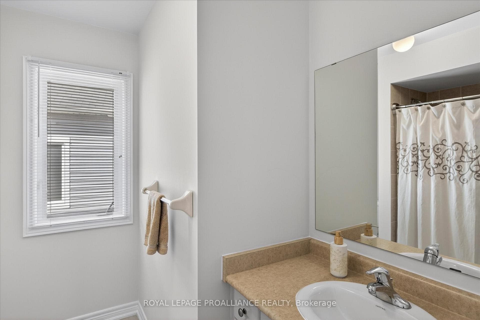 61 Briggs Grove photo 31