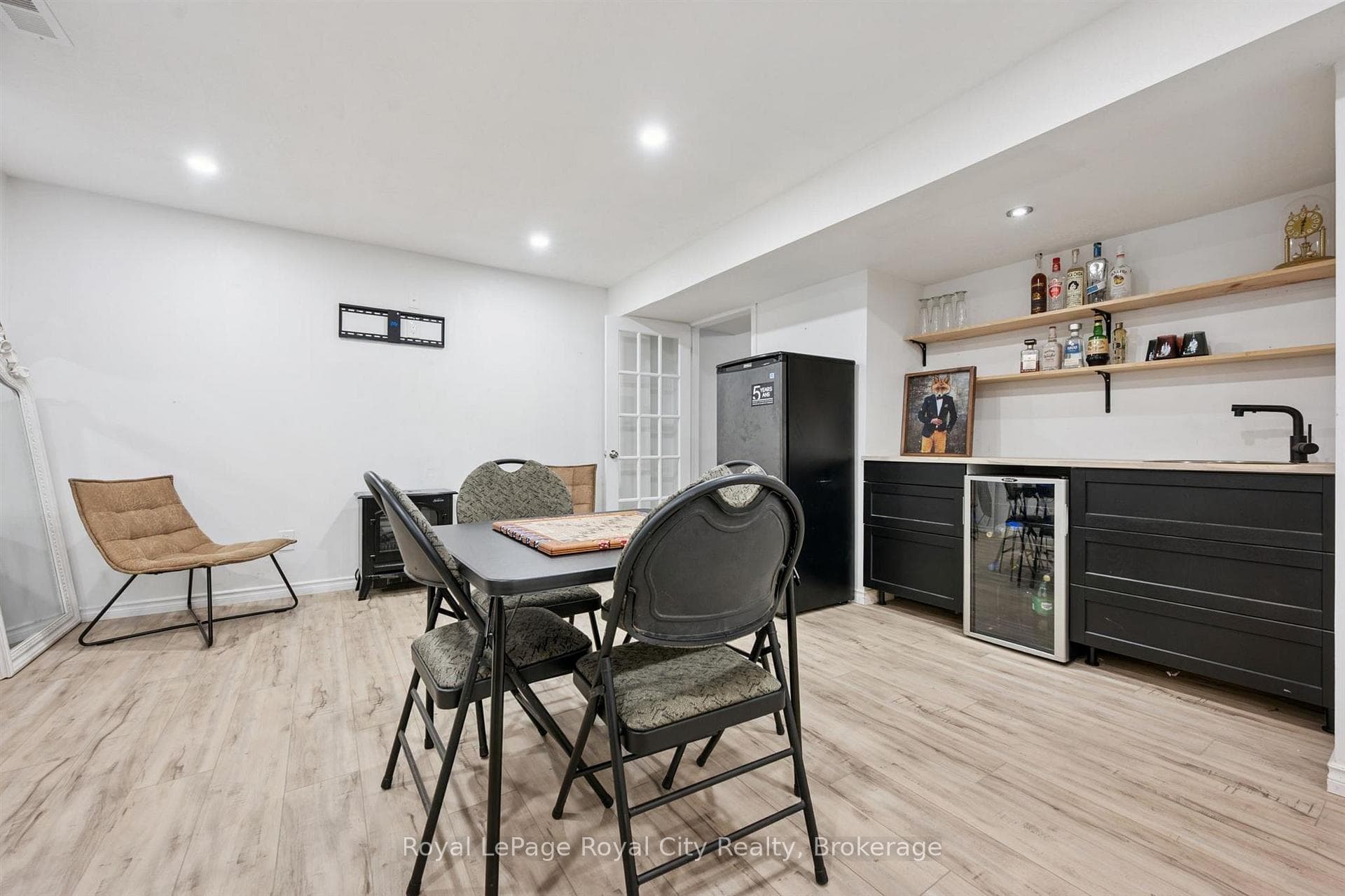 4 Popham Drive photo 23