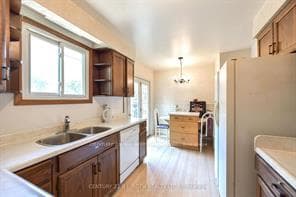 205 Merrett Drive photo 8