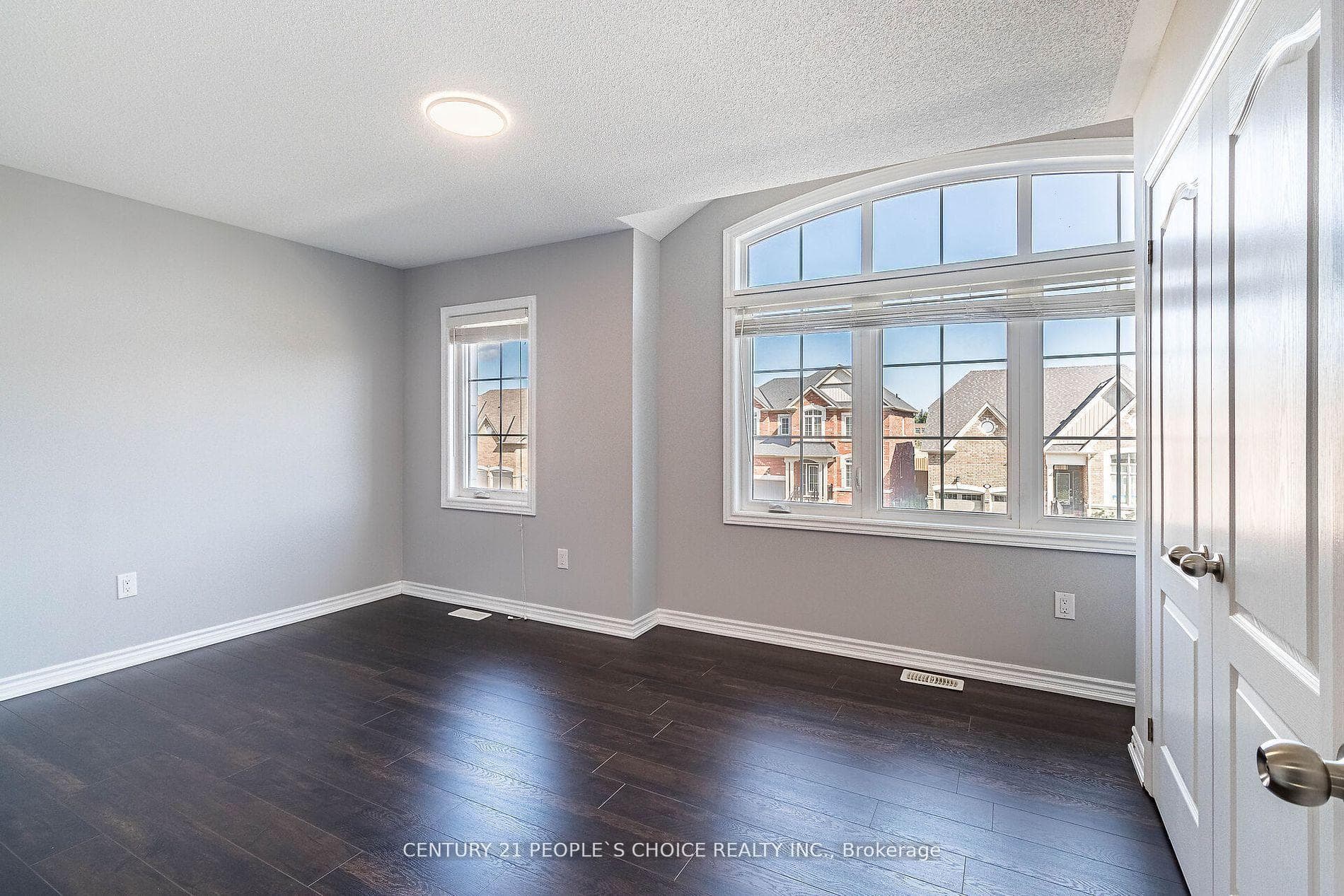 106 Kirby Avenue photo 33