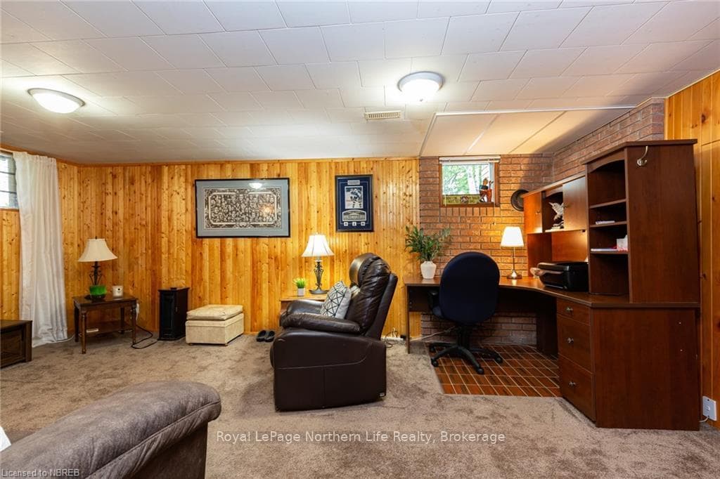450 WALLACE Road photo 26