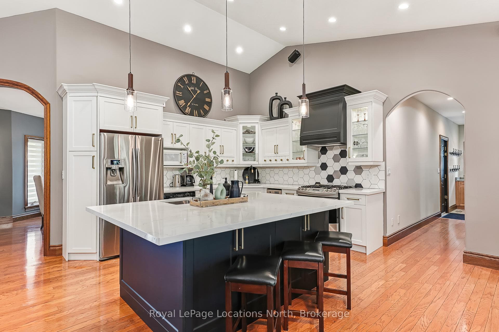 44 Blackburn Avenue photo 18