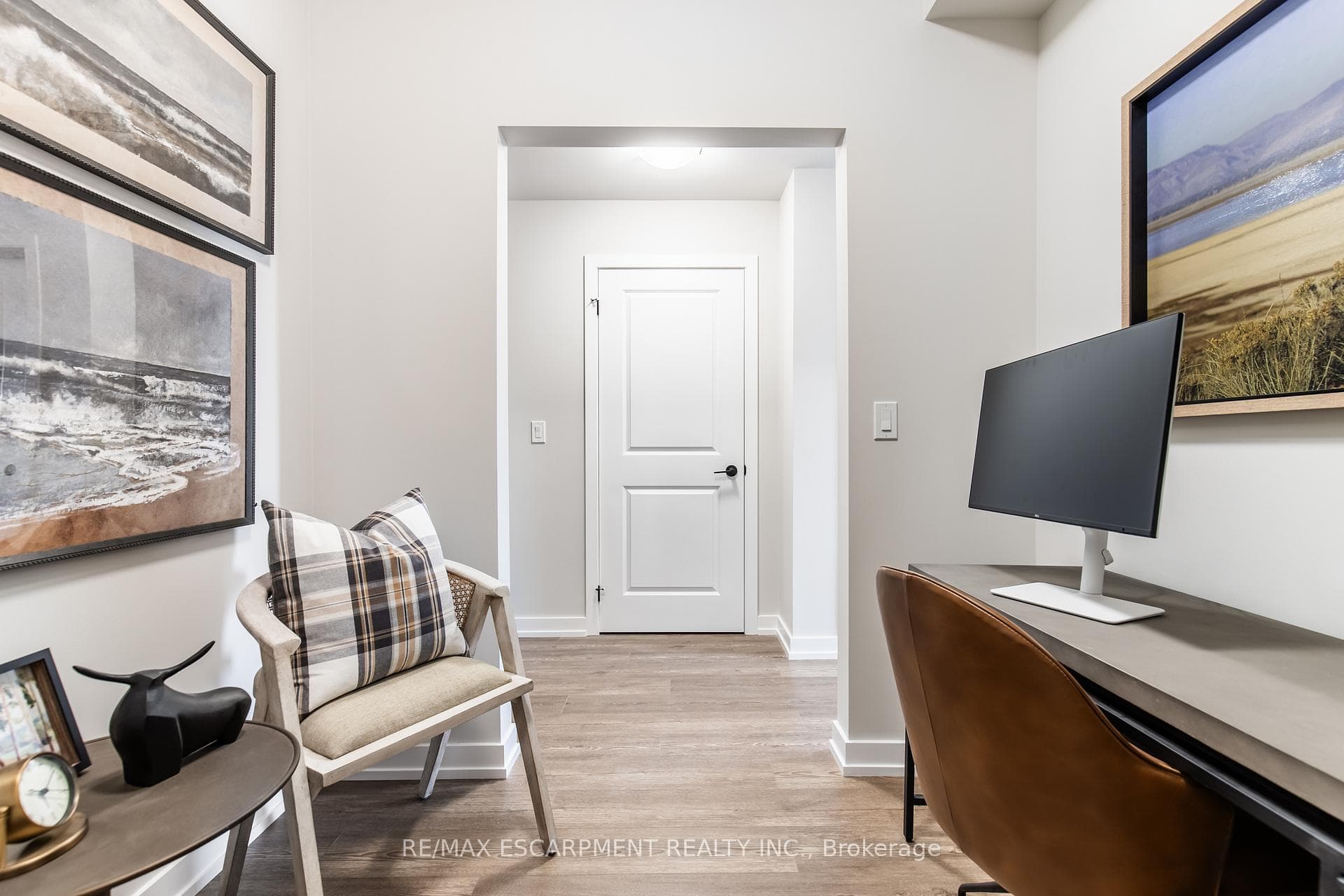 870 Queenston Road Unit 504 photo 14