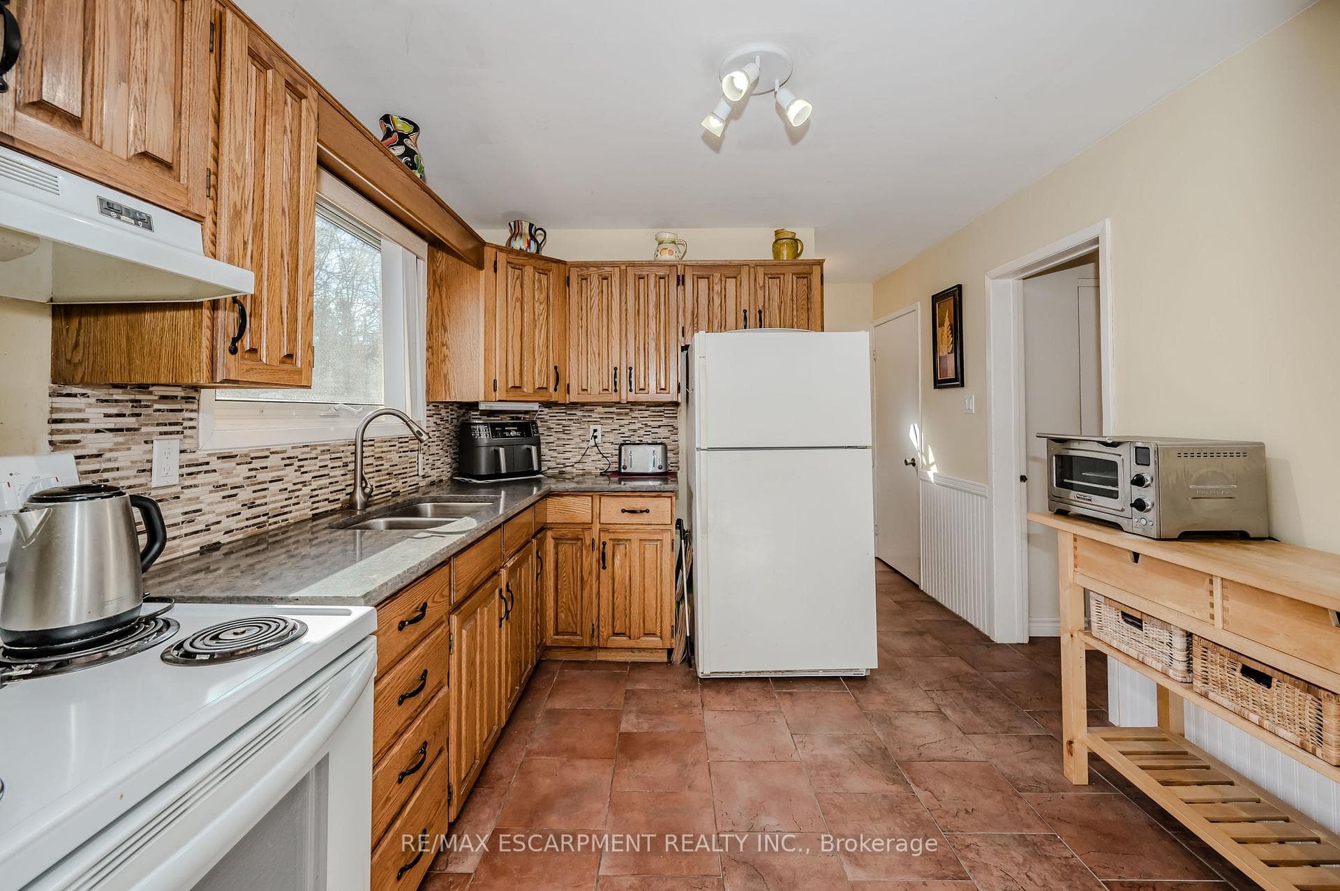 119 Otter Crescent photo 13