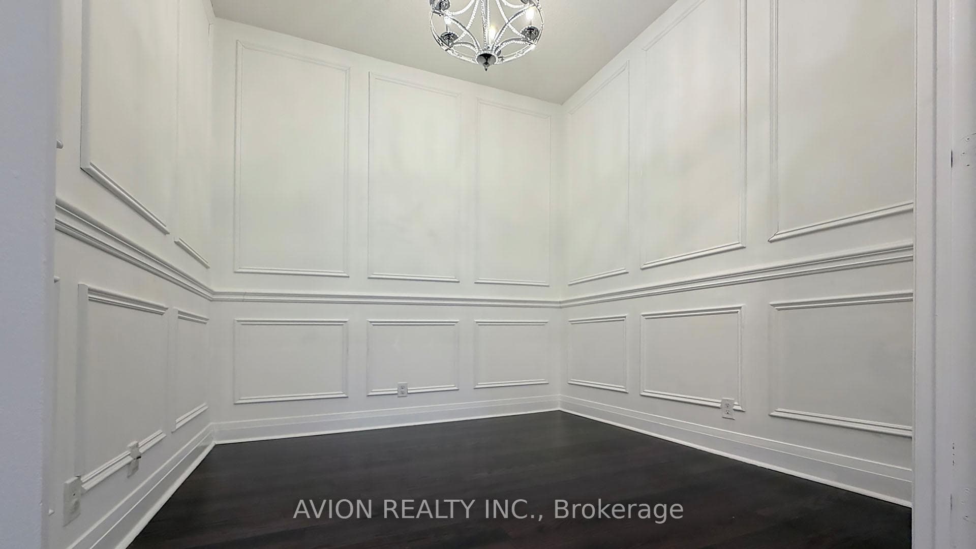 70 Absolute Avenue Unit 2905 photo 3