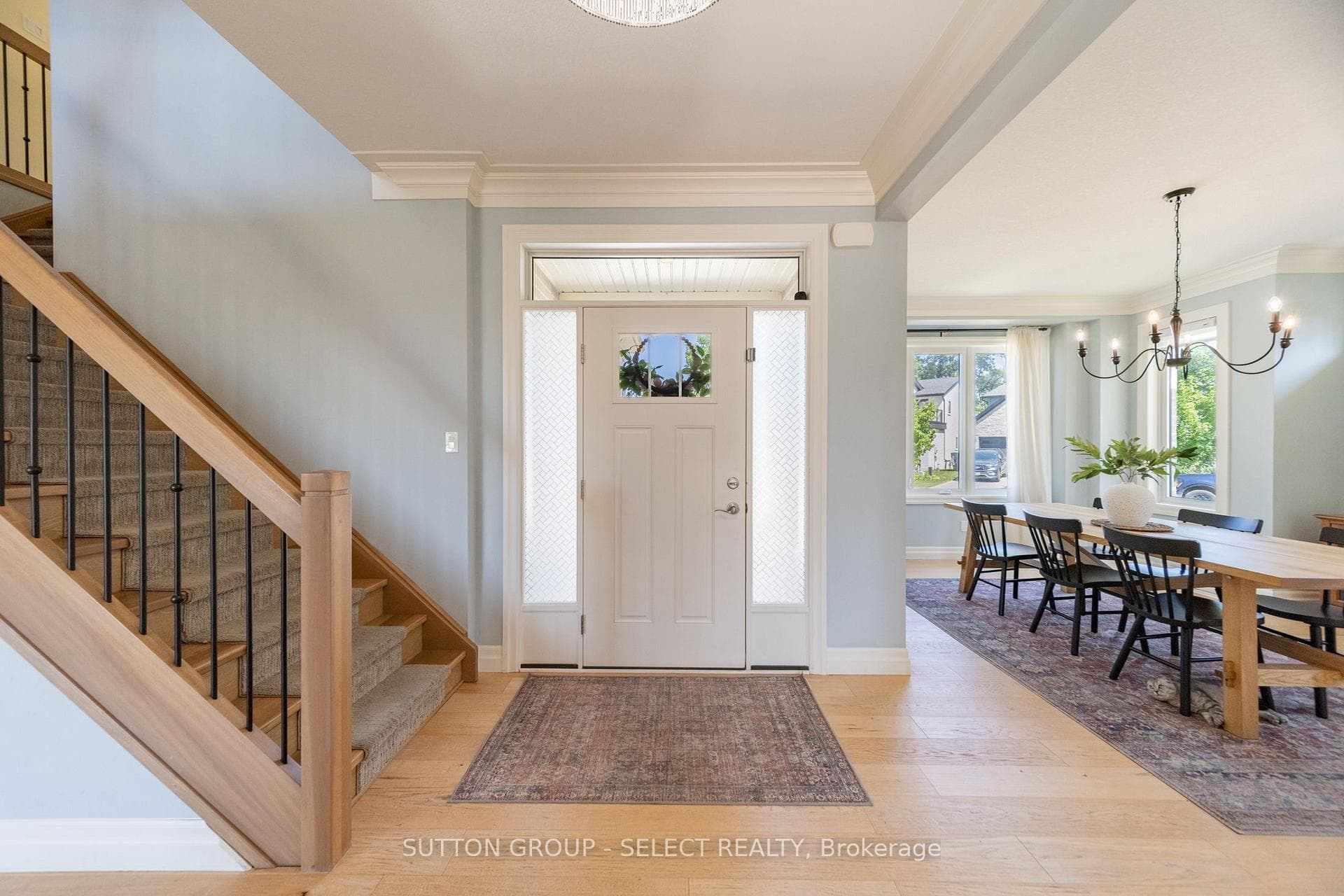 Large welcoming foyer