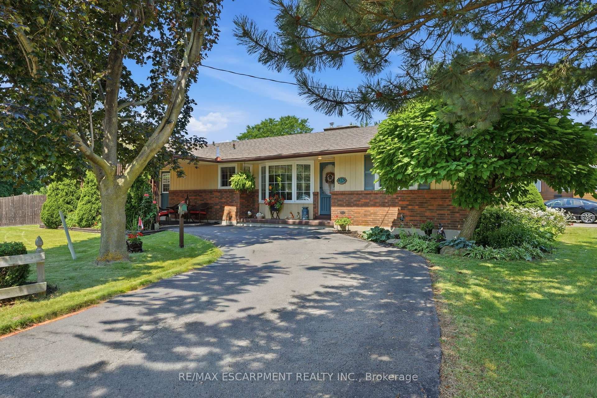 2A Valley Road photo 1
