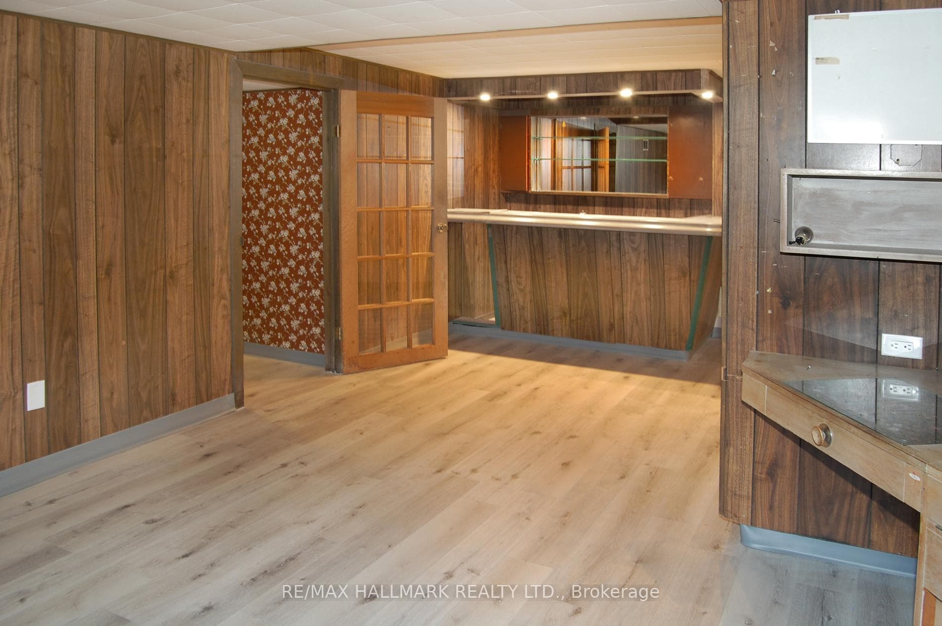 278 Bessborough Drive photo 25