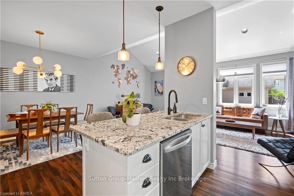 1265 CROSSFIELD Avenue photo 9