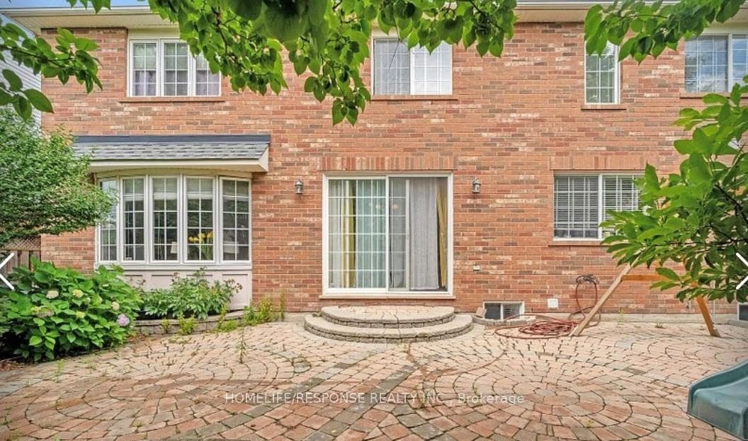 1382 STOREY Drive photo 23