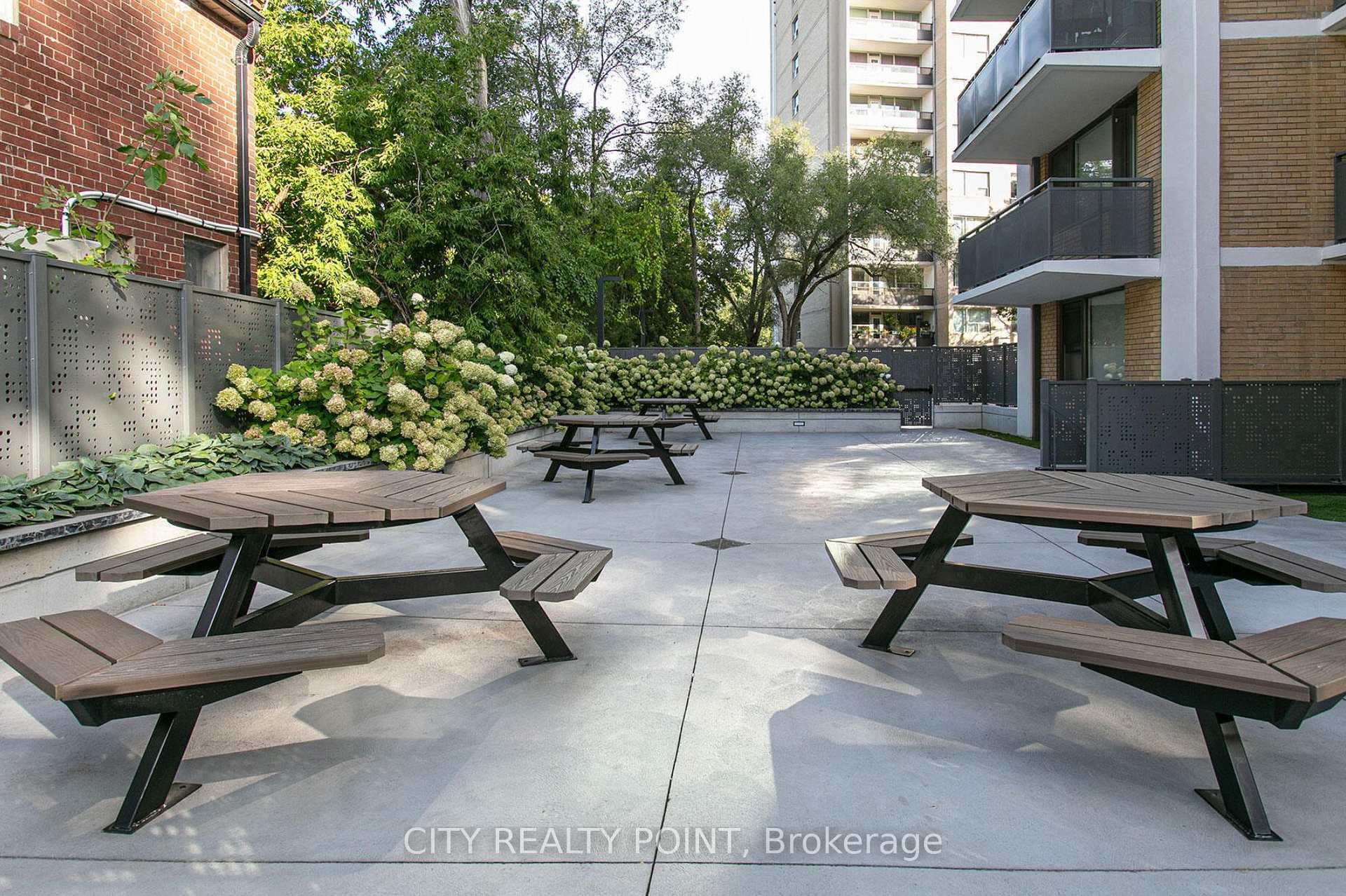 276 St George Street Unit 607 photo 9