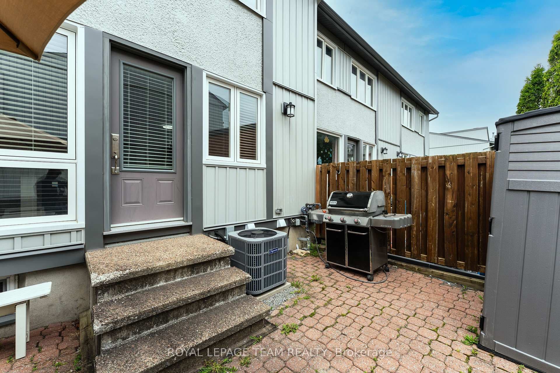 18 Benlea Drive Unit C photo 38