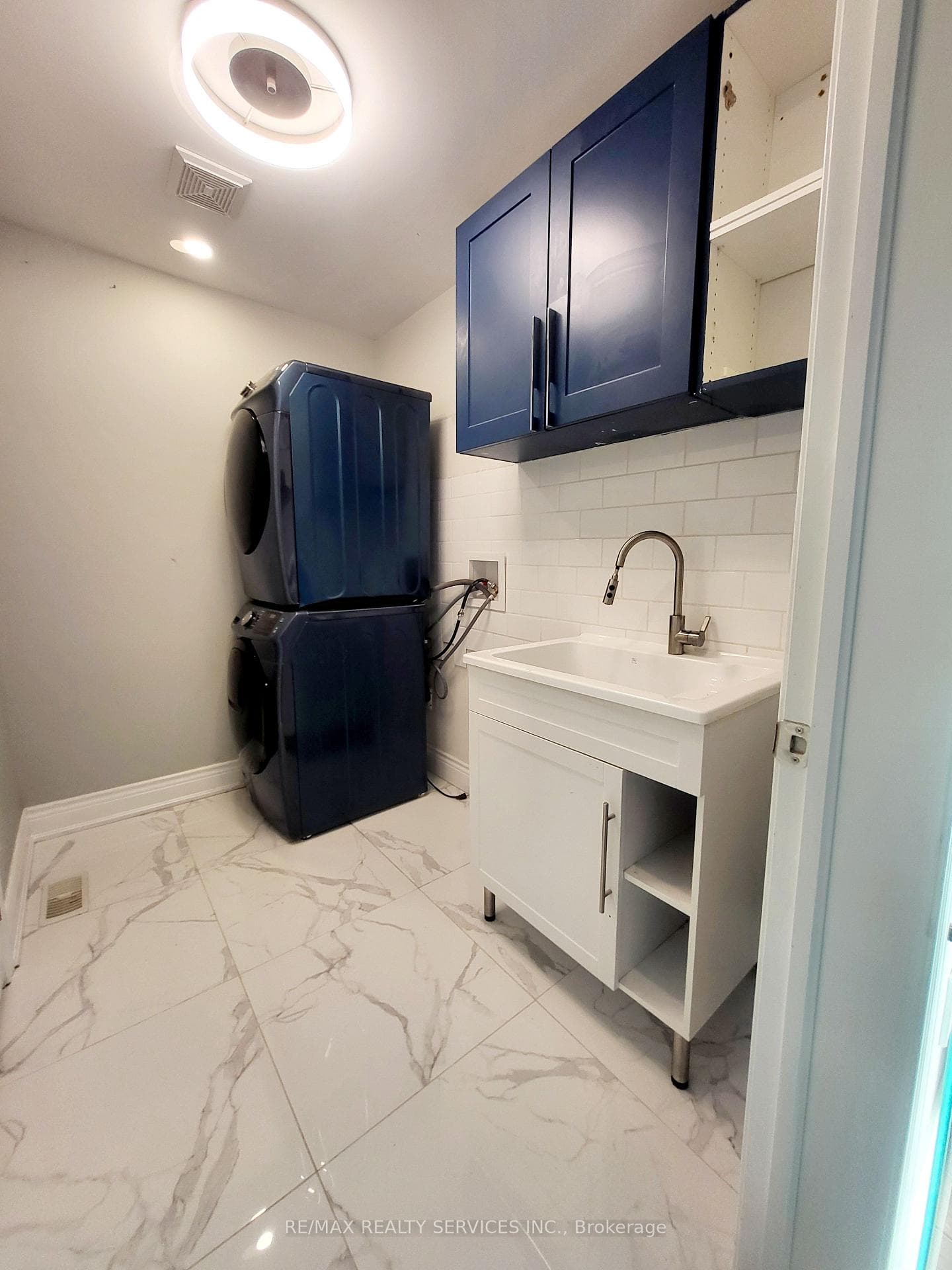 753 Cedar Street photo 17